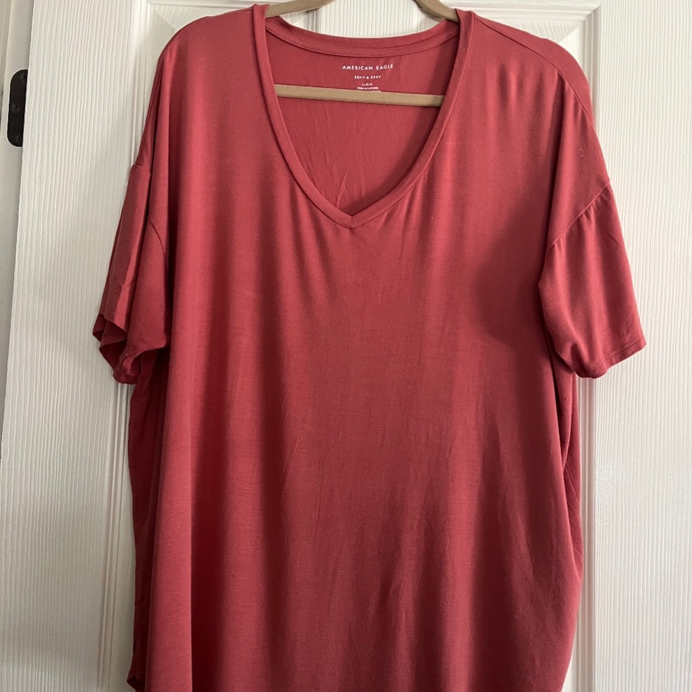 American Eagle Soft & Sexy Tee